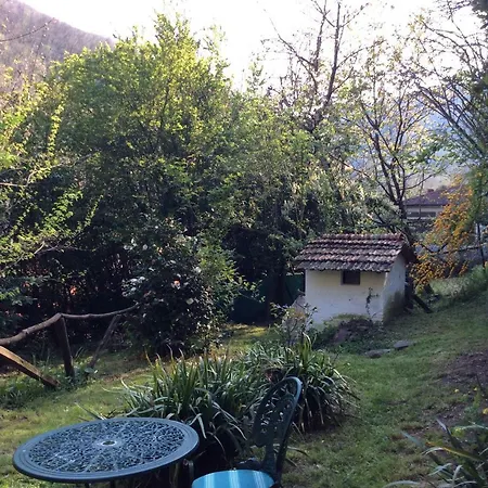 Moni Oda ve Kahvaltı Bagni di Lucca